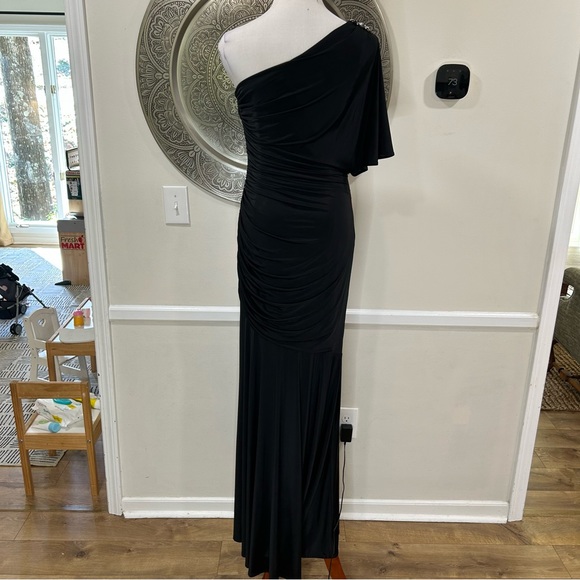 Aidan Mattox black one beaded shoulder maxi dress - Size 10 - Picture 8 of 16